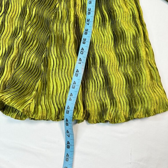 VICI Lorraine Satin Cutout Plisse Midi Dress Chartreuse Green Textured Medium - Picture 10 of 15